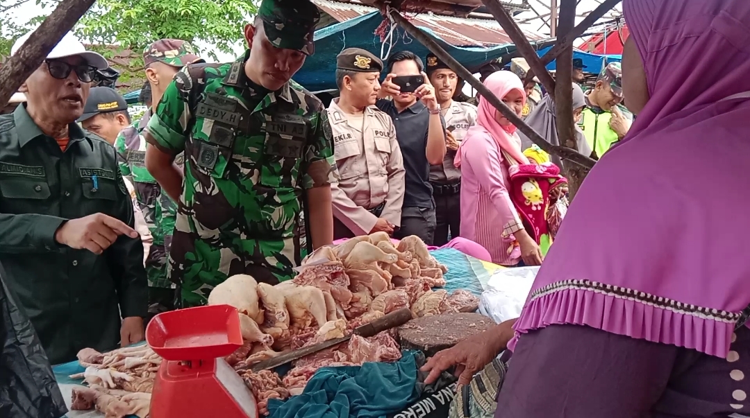 Pastikan Harga Dan Stok Sembako Aman Dandim Seluma Sapa Pedagang